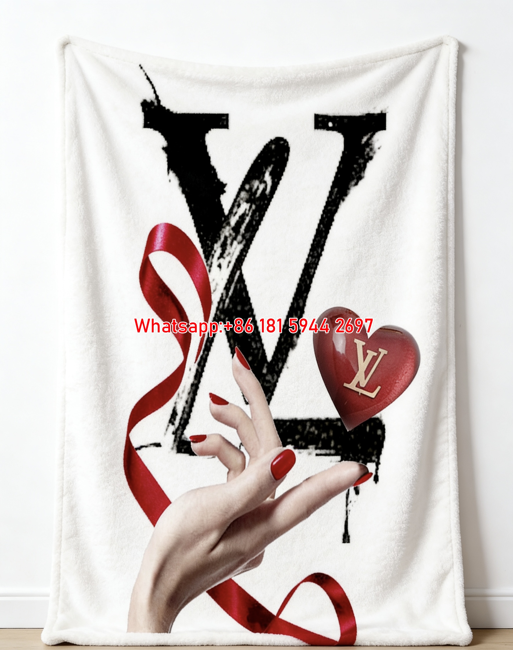 LV Love & Luxury Blanket Elegant LV Heart Throw 035